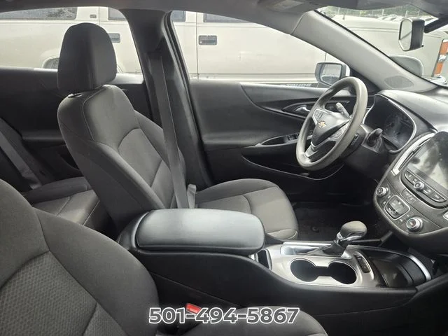 Used 2022 White Chevrolet LS image 8