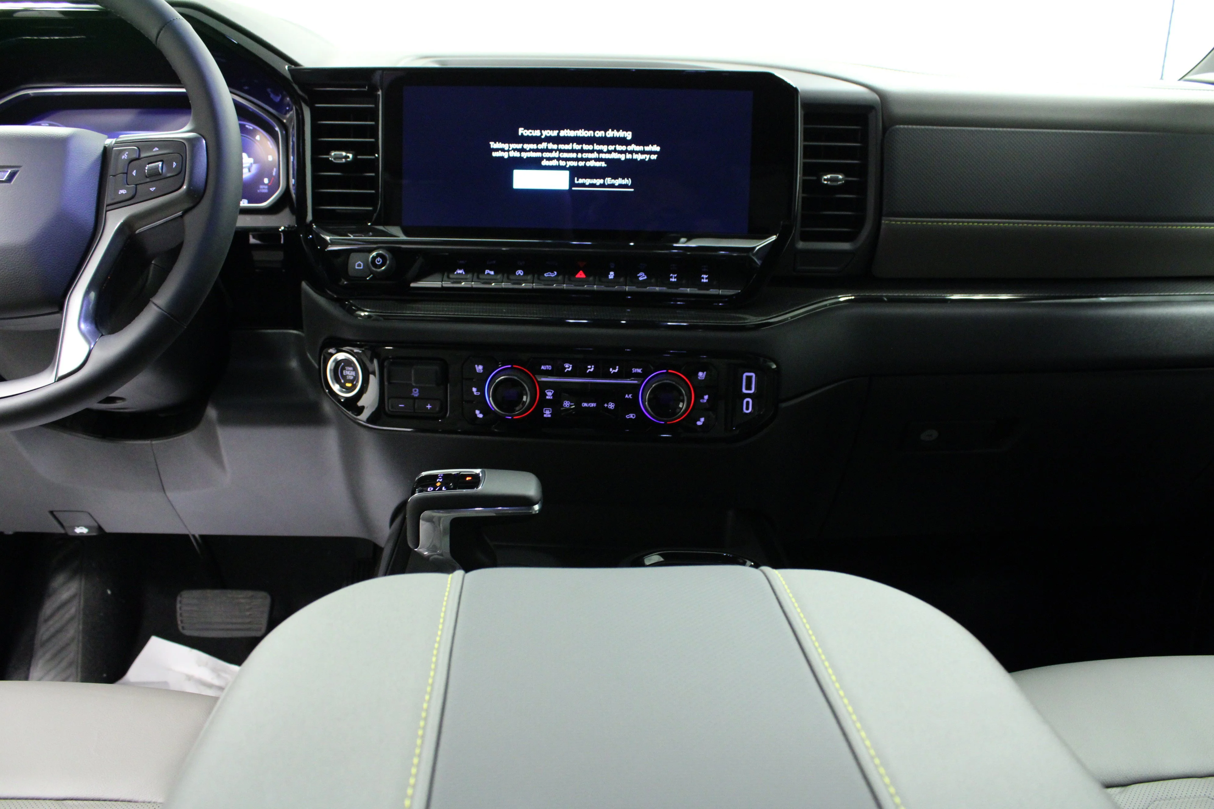 2026 Chevrolet Silverado 1500 ZR2 - Photo 18