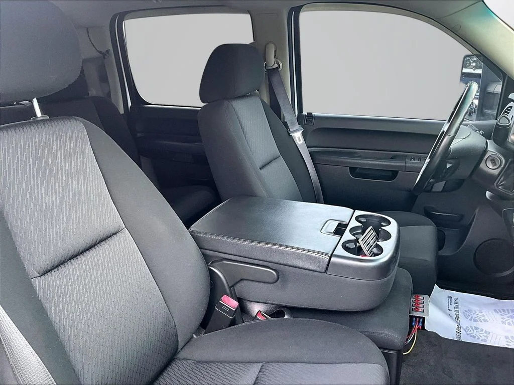 Used 2014 White GMC SLE image 7