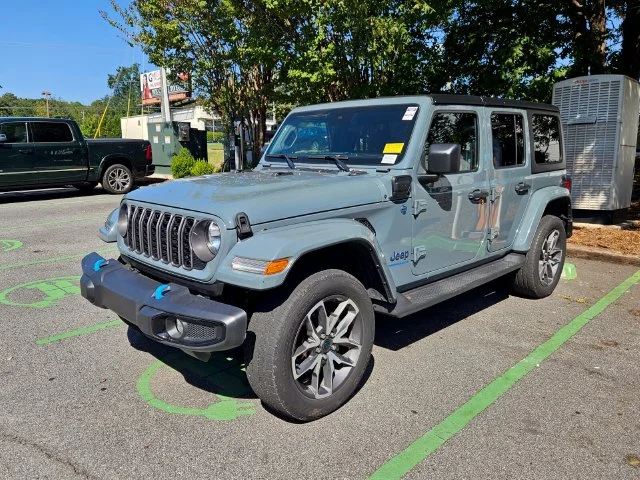 Used 2024 Gray Jeep Sport S 4xe image 3