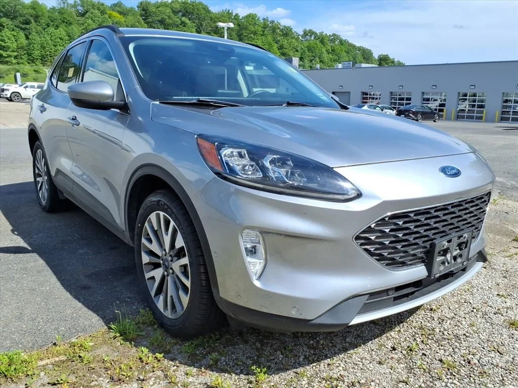 Used 2021 Silver Ford Titanium image 25