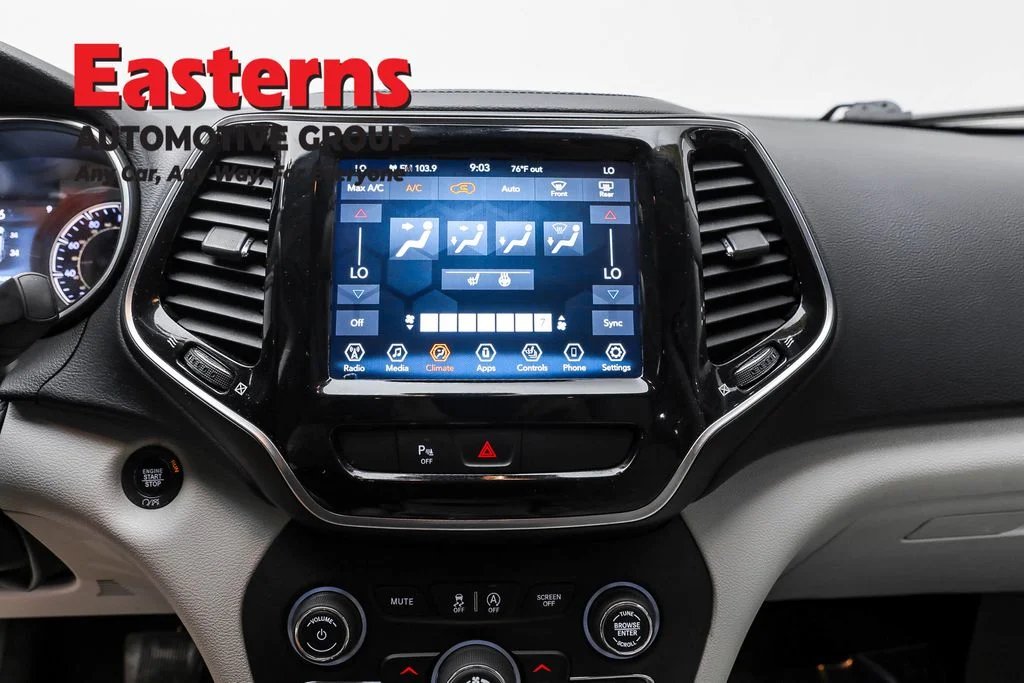 Used 2020 Blue Jeep Limited image 12