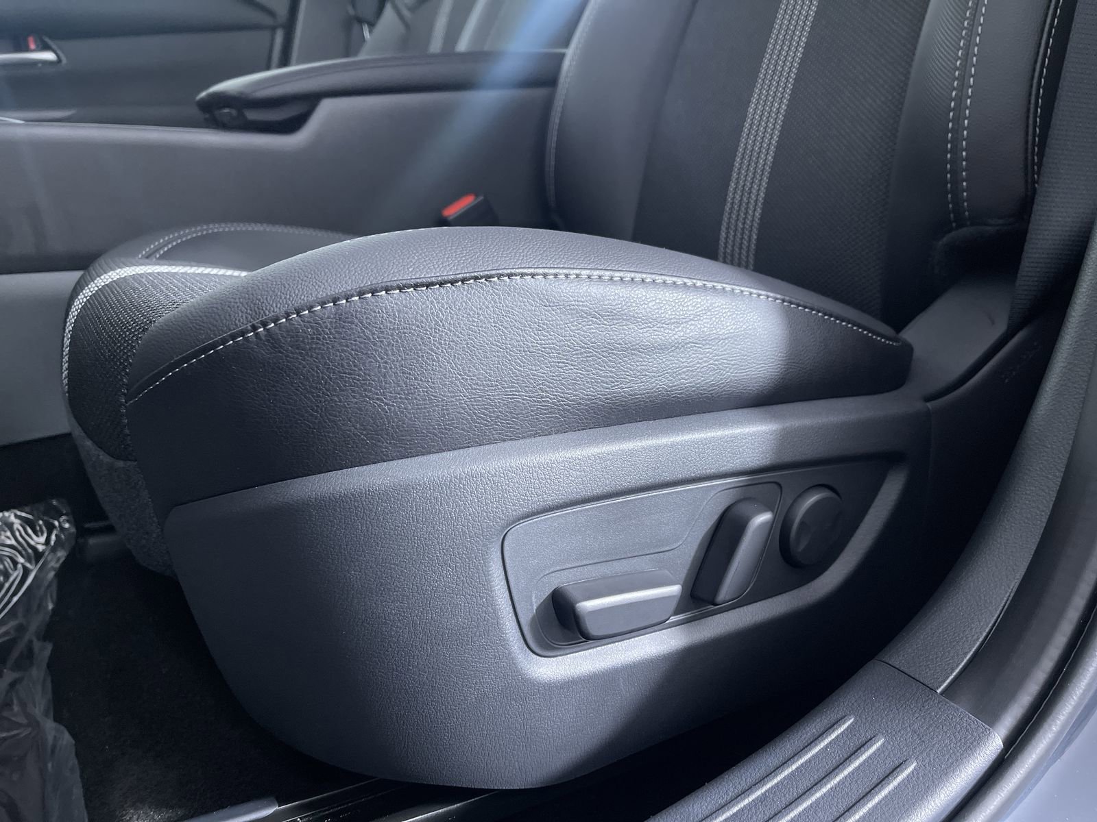 New 2026 Polymetal Gray Metallic Mazda Meridian Edition image 13