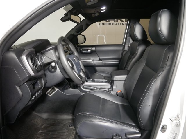 Certified Used 2019 Super White Toyota Double Cab TRD Sport w/ Premium Pkg image 9