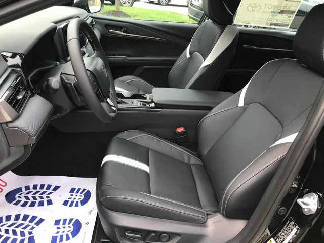 New 2026 Midnight Black Metallic Toyota SE image 19