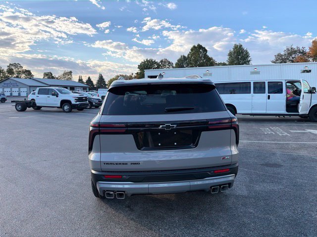 2027 Chevrolet Traverse Z71 - Photo 9