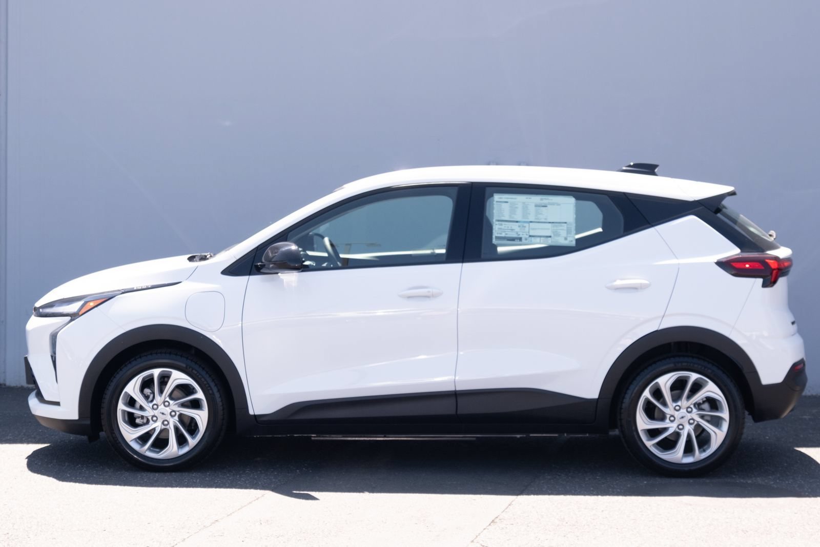 2027 Chevrolet Bolt LT - Photo 23