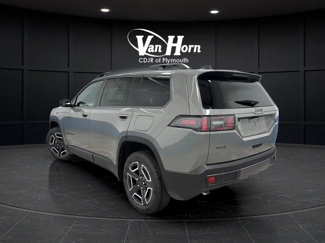 New 2026 Sting-Gray Clear-Coat Exterior Paint Jeep Limited image 5