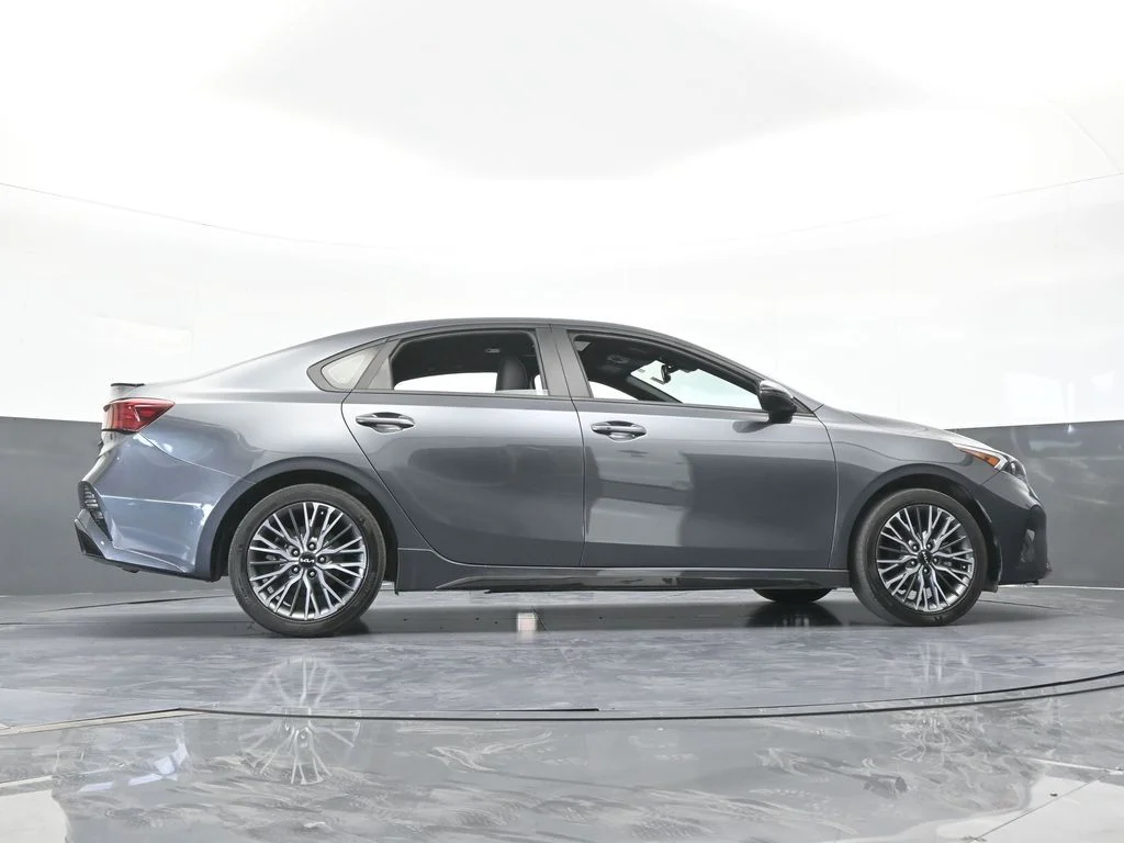 Used 2024 Gravity Gray Kia GT-Line image 62