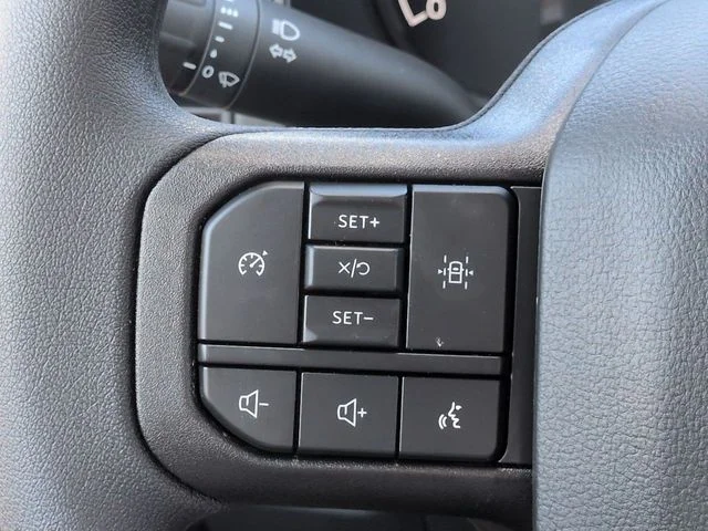 New 2026 Oxford White Ford XL image 22