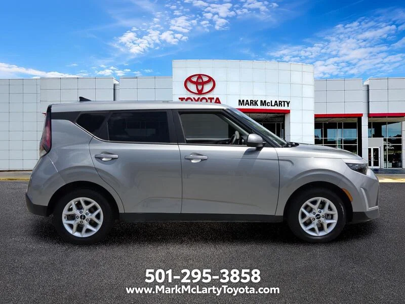 Used 2023 GRAY KIA LX IVT image 6