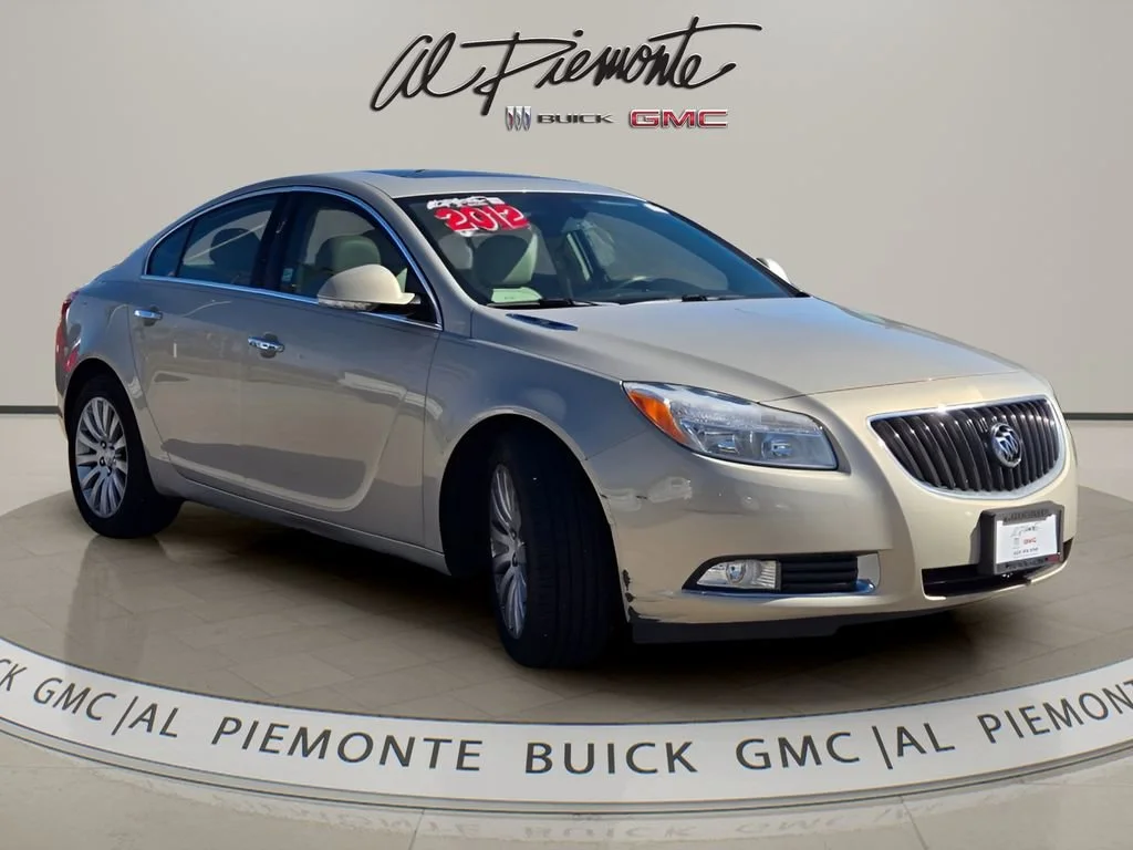 2012 Buick Regal Premium 1