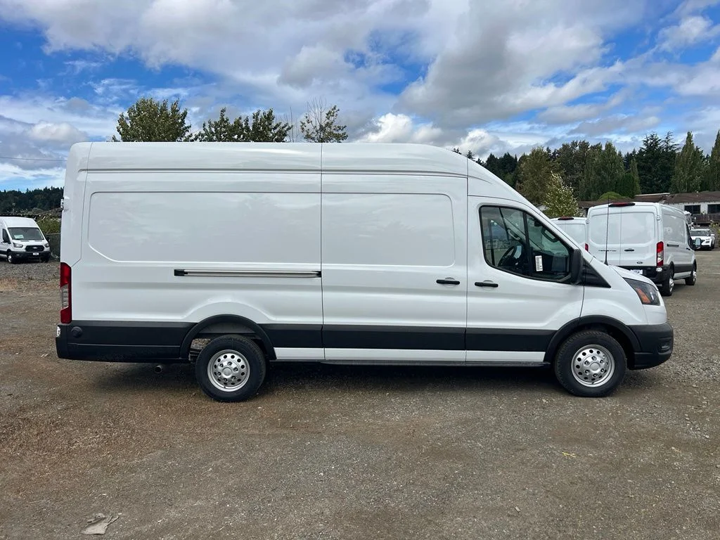 New 2026 Oxford White Ford Cargo Van image 8