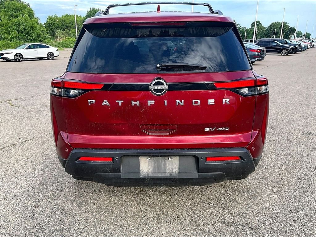 Used 2022 Red Nissan SV image 10