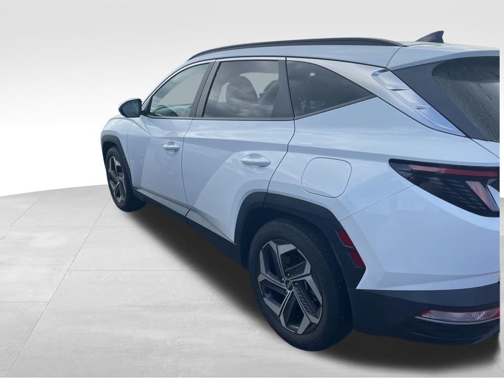 Used 2023 White Hyundai SEL image 17