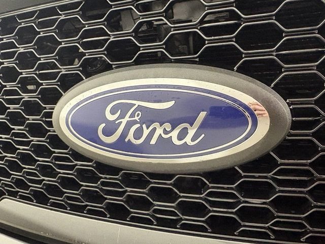 Used 2019 Black Ford Lariat image 10
