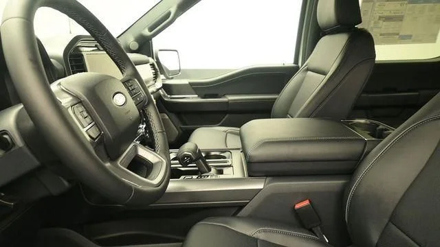 New 2026 Oxford White Ford Lariat® image 22