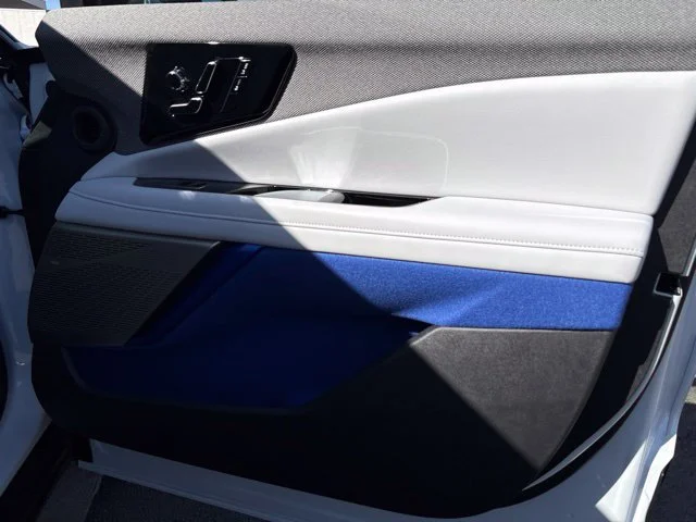 New 2027 Vibrant White Tricoat Cadillac Sport image 19