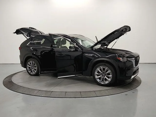 Used 2025 Black Mazda 3.3 Turbo Premium Plus image 10