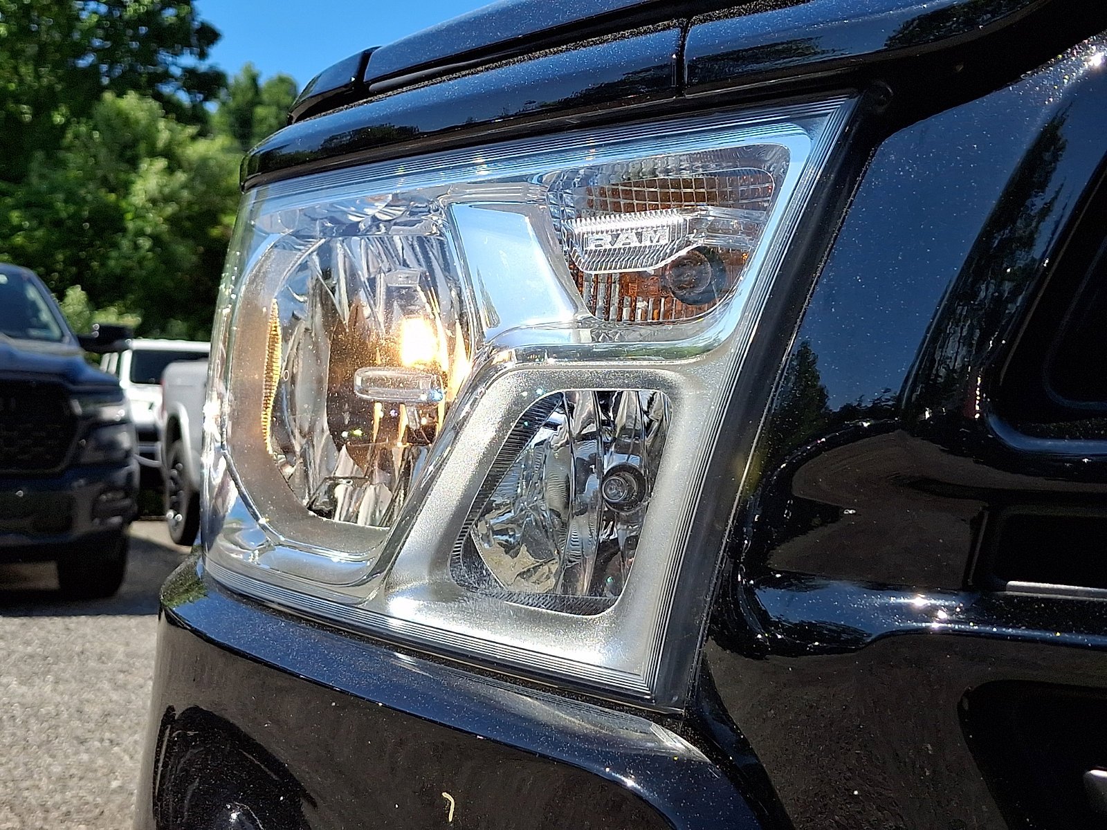 Certified Used 2023 Diamond Black Crystal Pearlcoat Ram Big Horn image 9