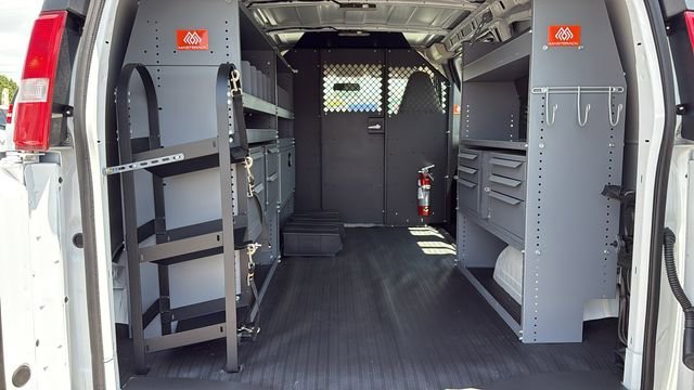 2025 Chevrolet Express Cargo Work Van - Photo 17