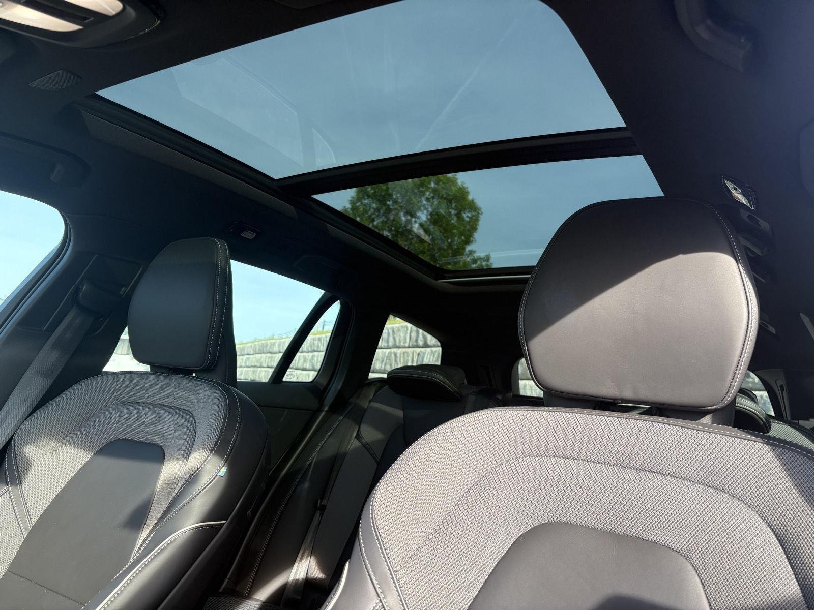 Used 2025 Silver Dawn Metallic Volvo Polestar Engineered image 9