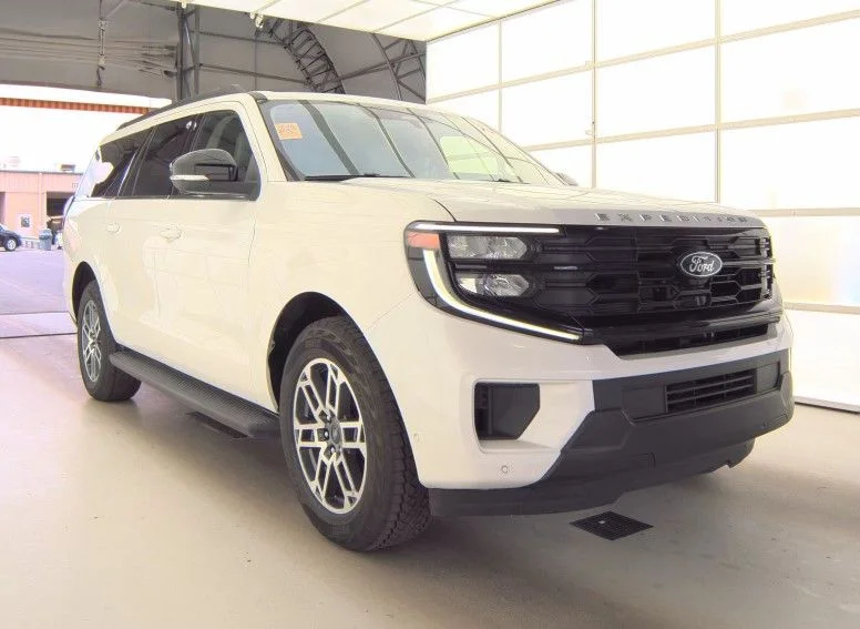 Used 2025 White Ford Active image 5