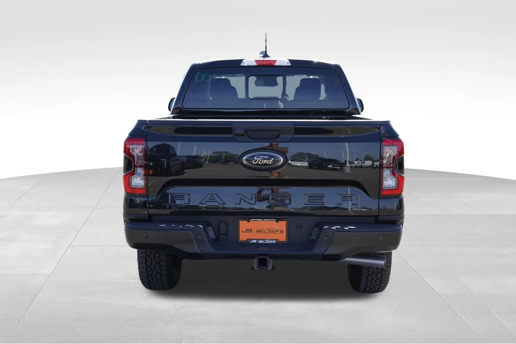 New 2026 Shadow Black Ford XLT image 4