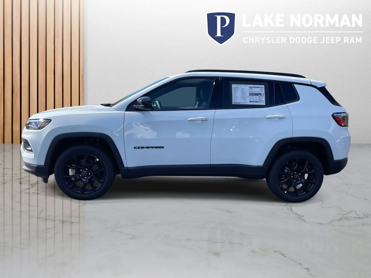 New 2026 Bright White Clear-Coat Exterior Paint Jeep Latitude image 6
