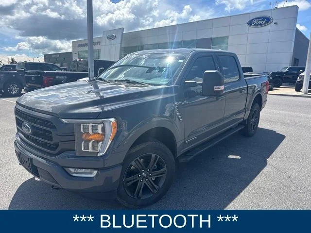 Used 2021  Ford XLT image 1