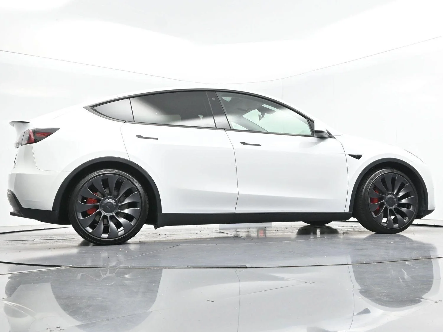 Used 2023  Tesla Performance image 48