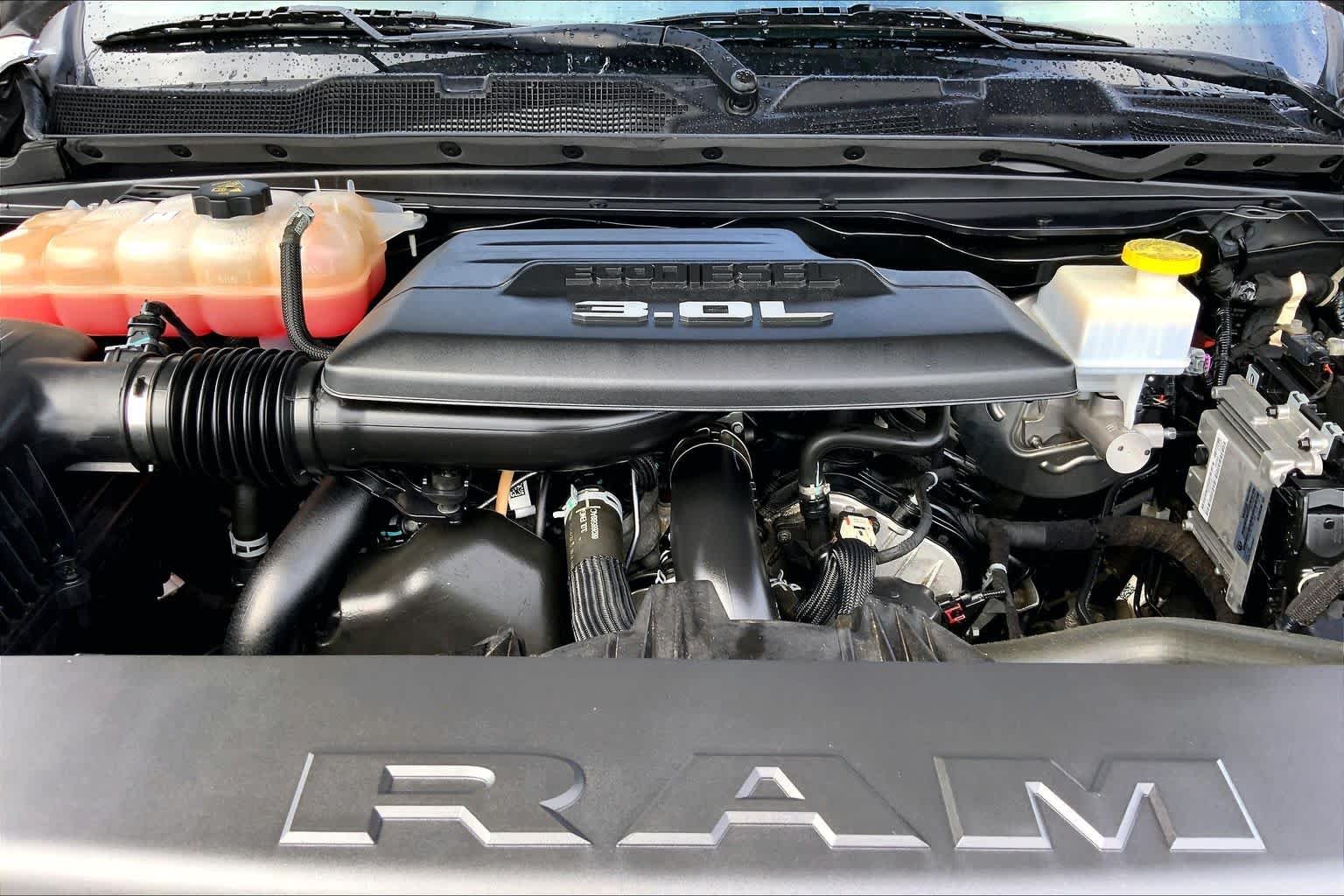 Used 2022 Billet Silver Metallic Clearcoat Ram Limited image 31