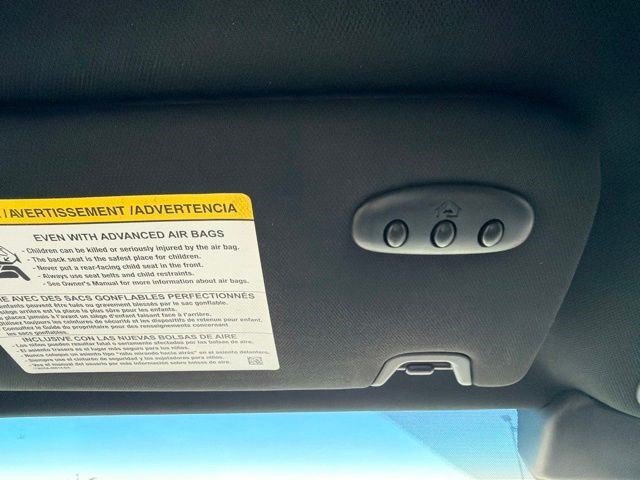 Used 2019 Blue Lincoln Reserve image 31