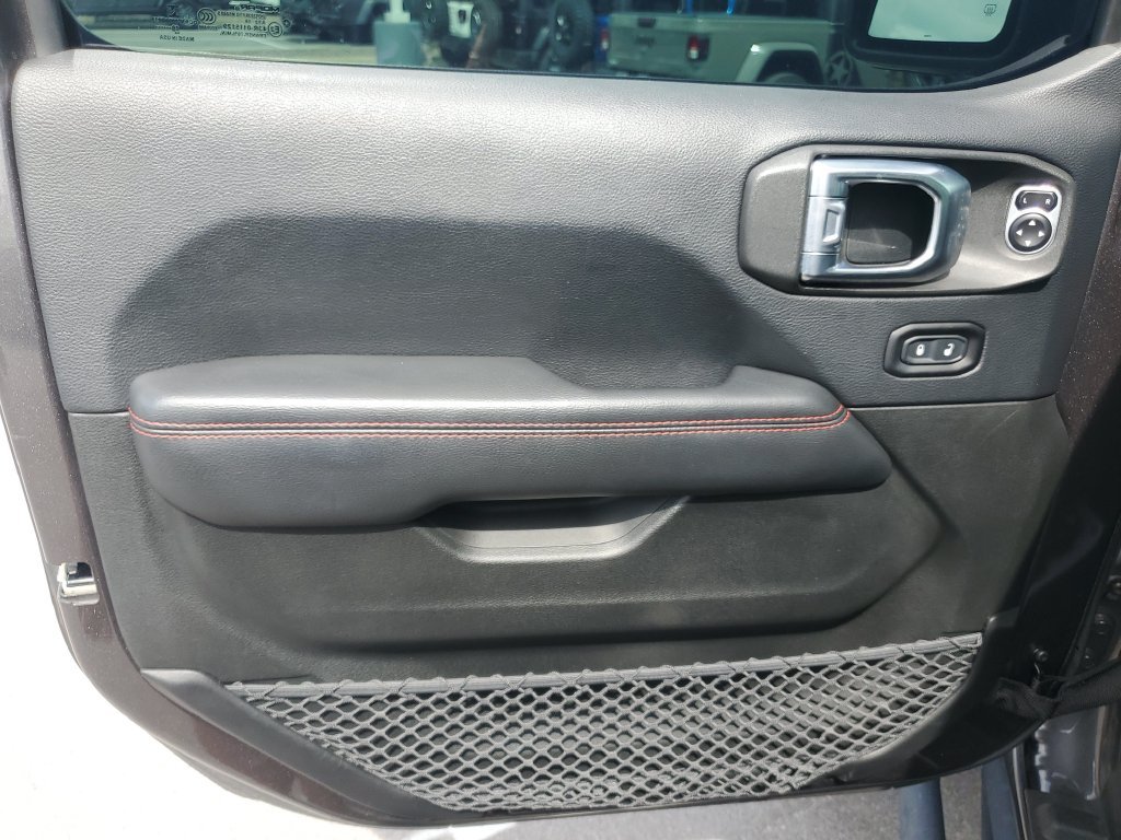 Used 2018 Gray Jeep Unlimited Rubicon image 9