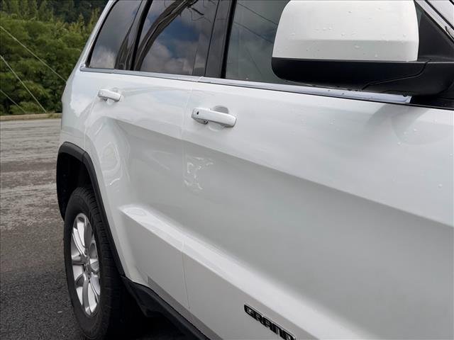 Used 2021 Bright White Clearcoat Jeep Laredo E image 15