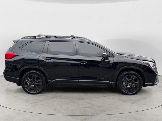 Used 2023 Crystal Black Silica Subaru Onyx Edition image 4
