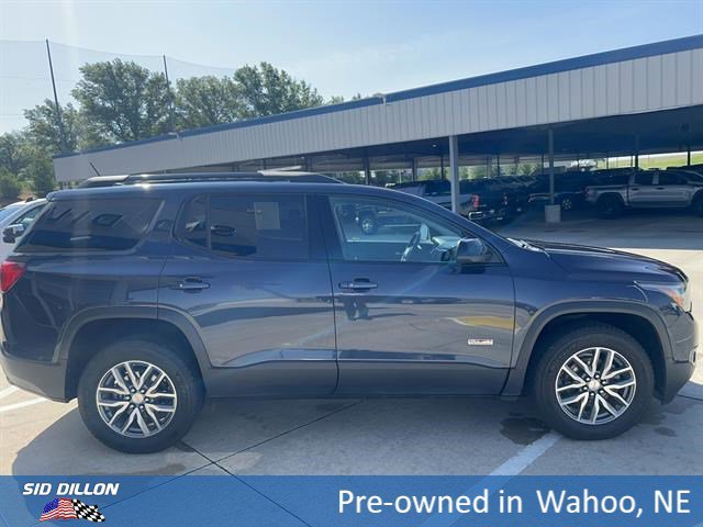 Used 2018 Blue Steel Metallic GMC SLE image 6