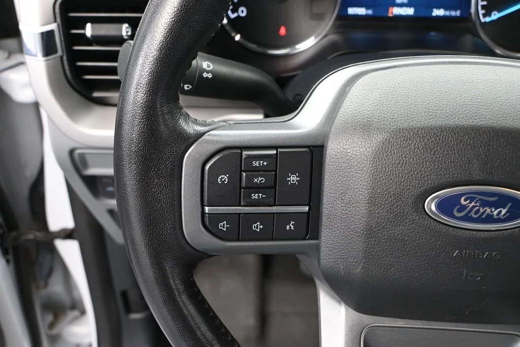 Used 2022 White Ford XLT image 21