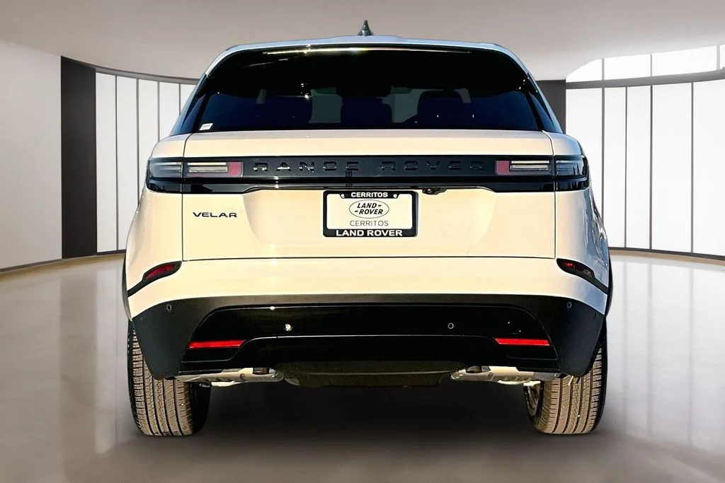 New 2026 White Land Rover S image 4