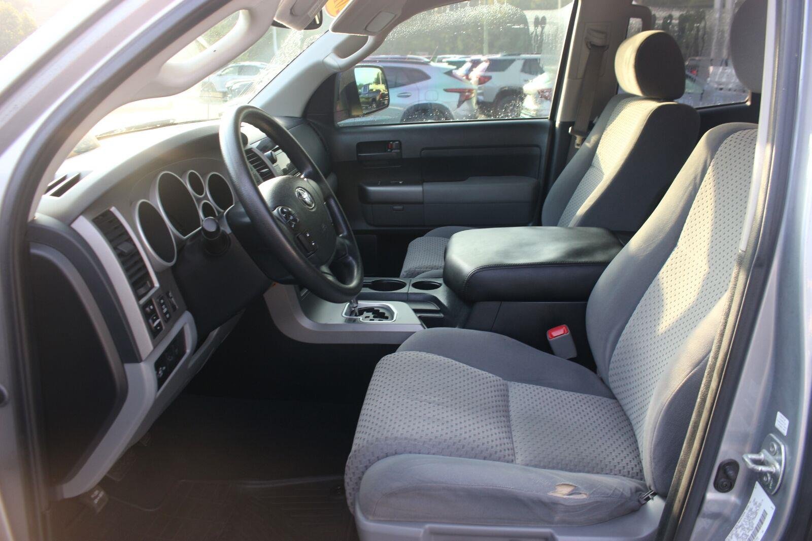 Used 2013 Silver Toyota Double Cab 5.7L FFV V8 6-Spd AT (Natl) image 16