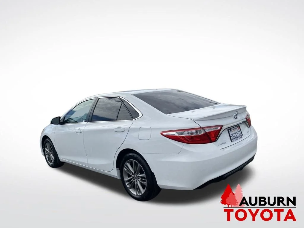 Used 2017 Ice Cap Toyota SE image 6