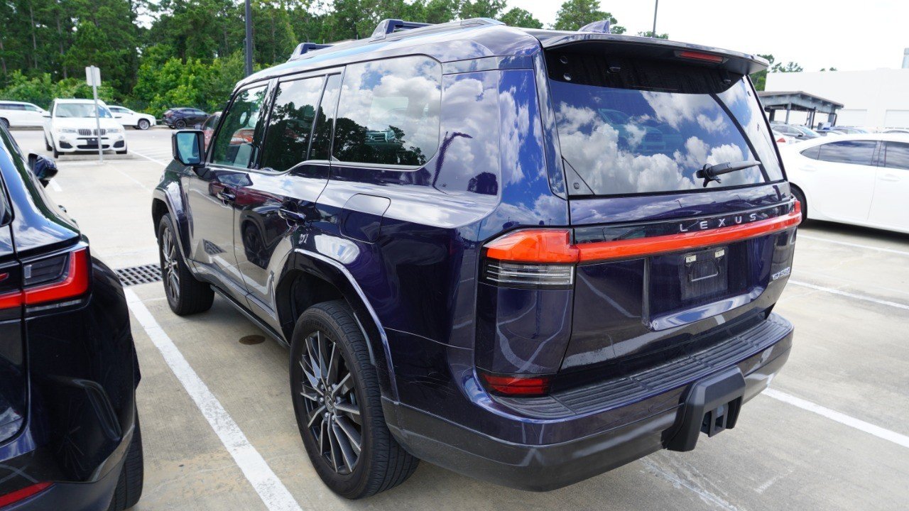Used 2024 Blue Lexus GX 550 Luxury+ image 7