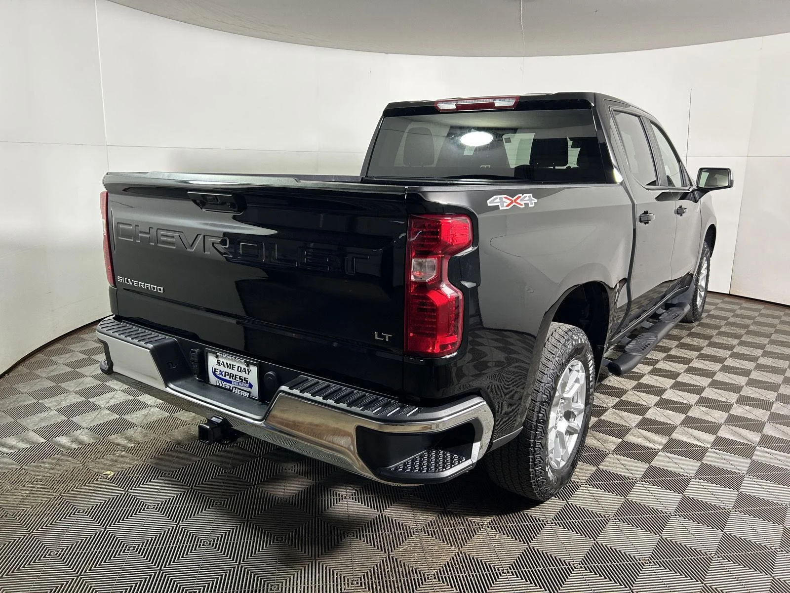 Used 2025 Black Chevrolet LT image 6