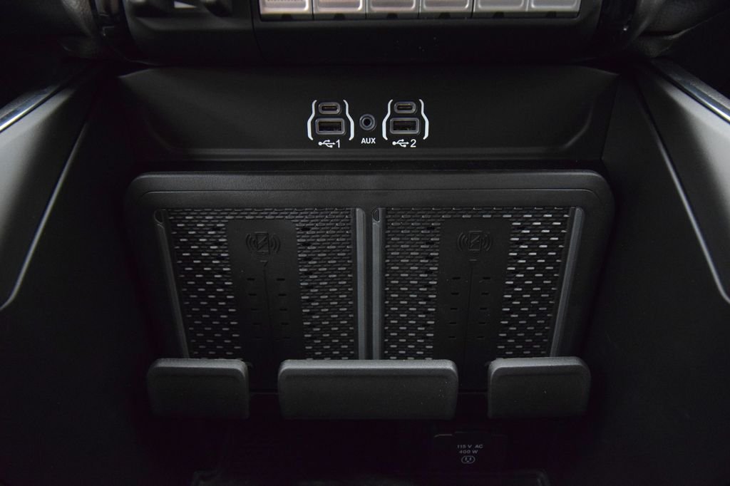 New 2026 Ceramic Gray Clear-Coat Exterior Paint RAM Laramie image 27