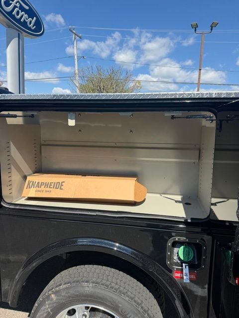 New 2026 Agate Black Metallic Ford F-450® LARIAT® image 13