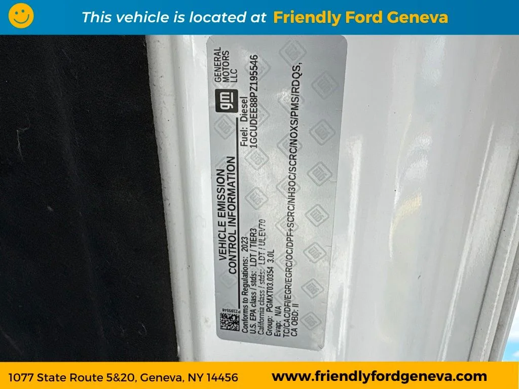 Used 2023 White Chevrolet RST image 27