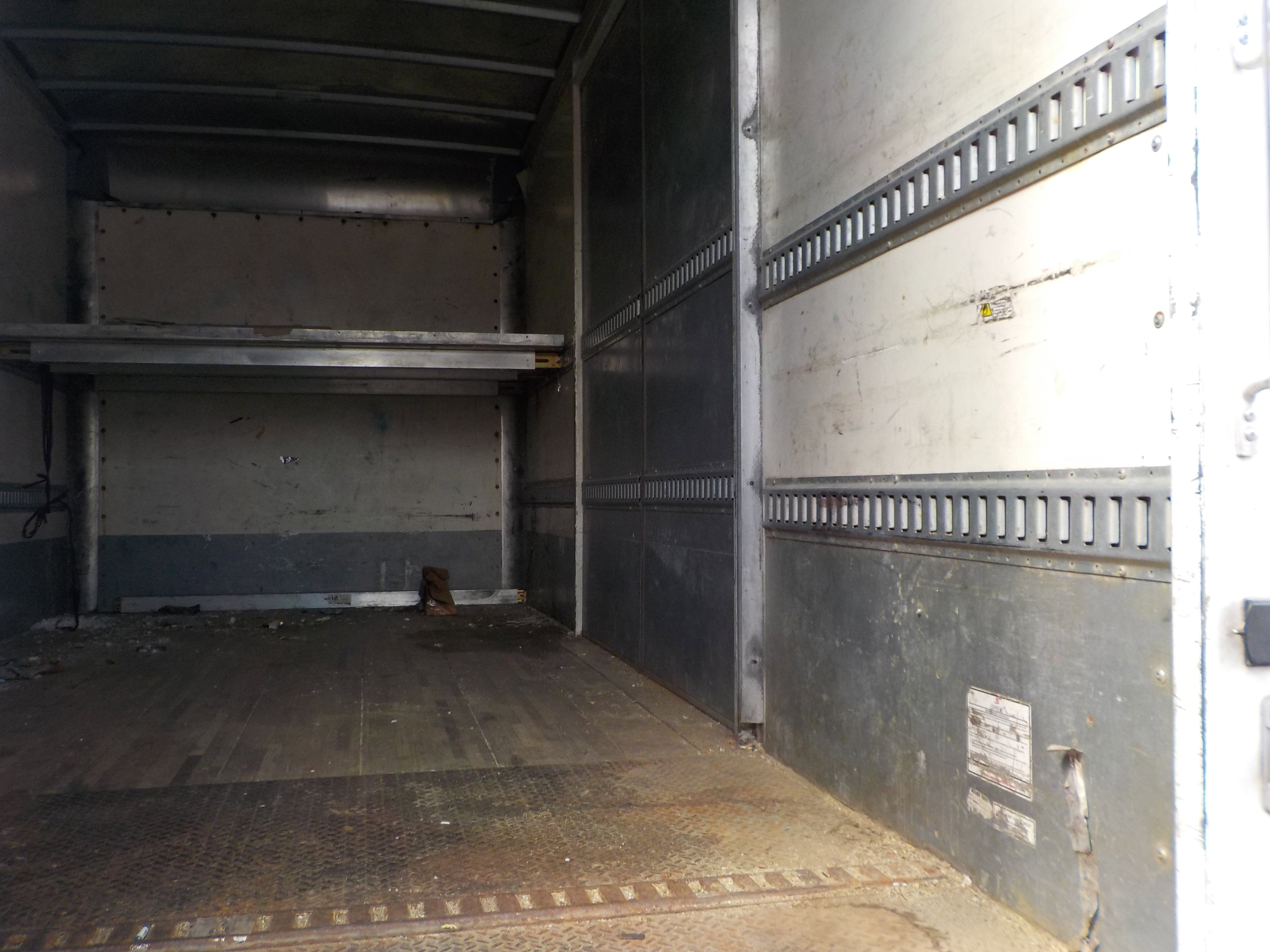 Used 2018 White ISUZU  image 14
