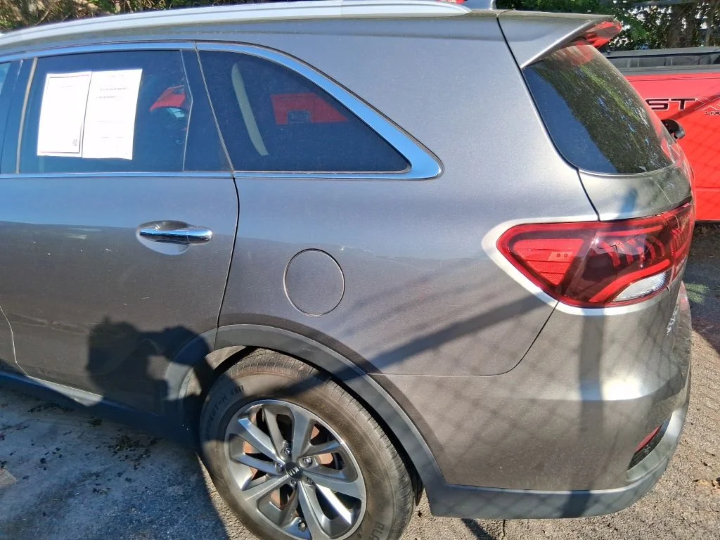 Used 2019 Silver Kia EX image 10