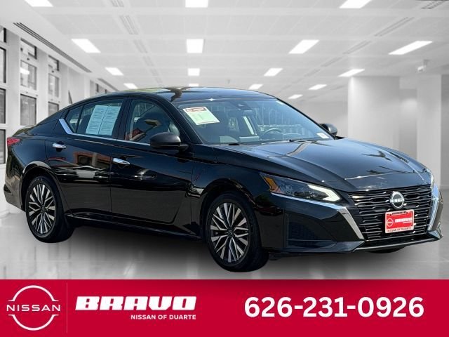 Used 2024 Black Nissan 2.5 SV image 1
