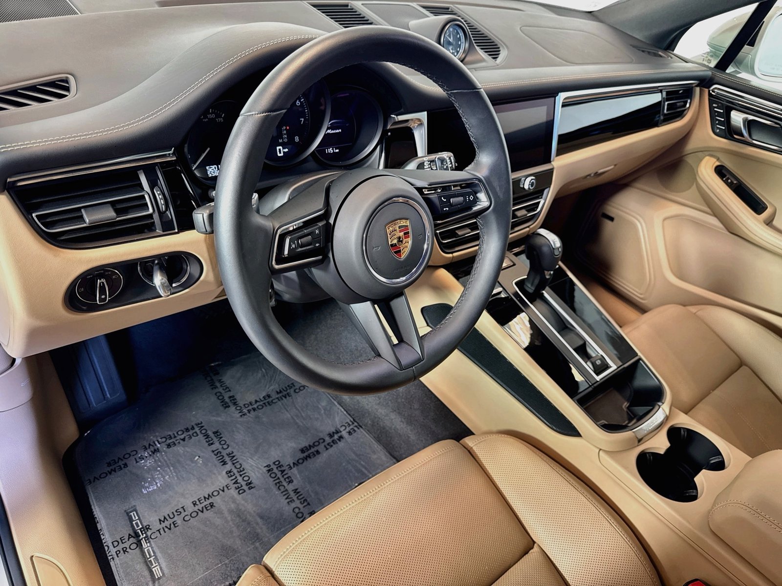 Used 2025 Chalk Porsche T image 4